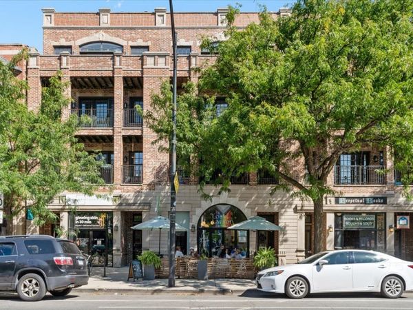 2140 W Division Street , Unit 4, Chicago, IL 60622