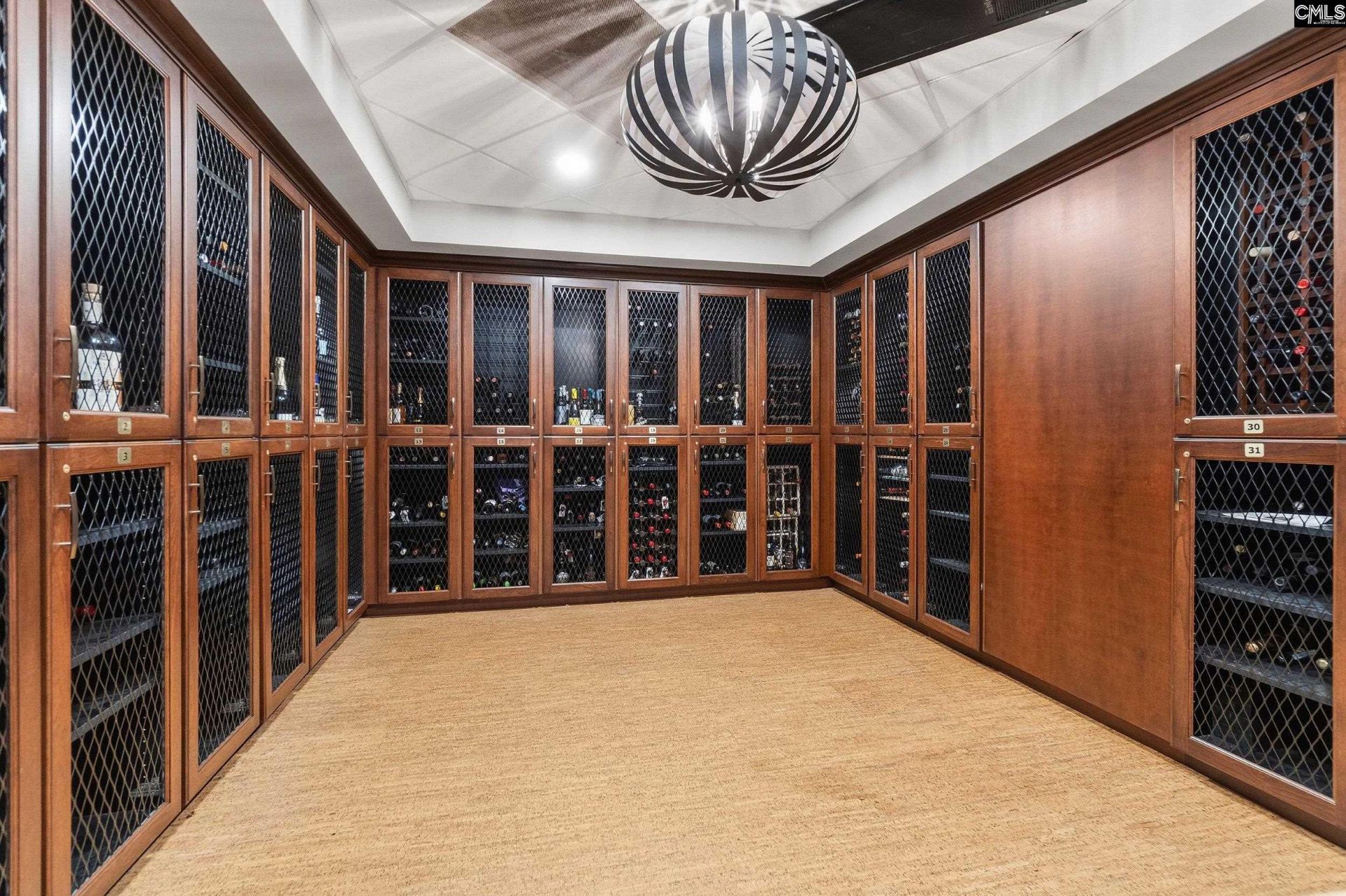 1829 Senate Plaza  Photo 28