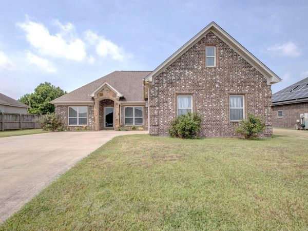 2309 Birkstone Dr , North Little Rock, AR 72117