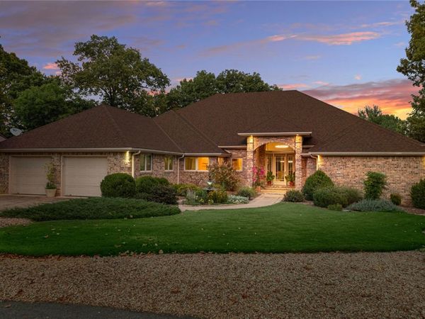 16 Ellwood Circle , Bella Vista, AR 72715
