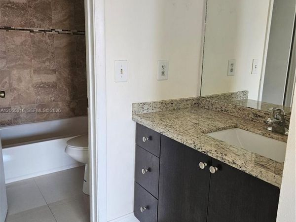 6535 W 27th Ct , Unit 24-48, Hialeah, FL 33016