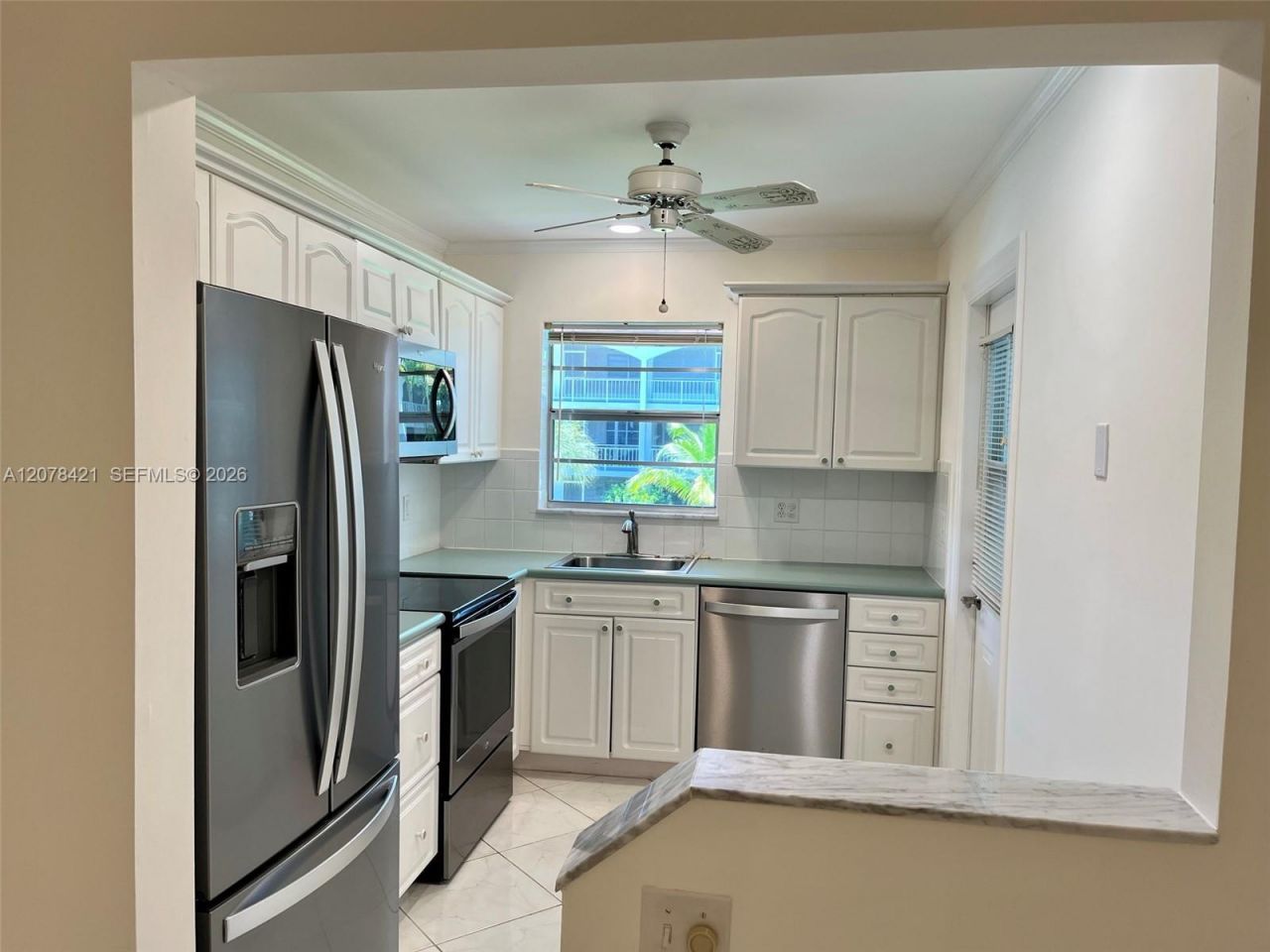 581 Blue Heron Dr , Unit 212-B, Hallandale Beach, FL 33009 Photo