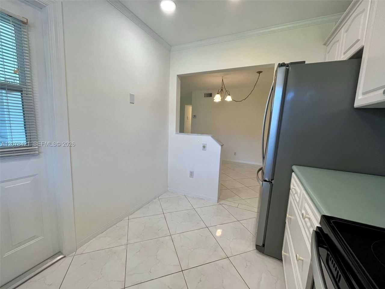 581 Blue Heron Dr , Unit 212-B, Hallandale Beach, FL 33009 Photo