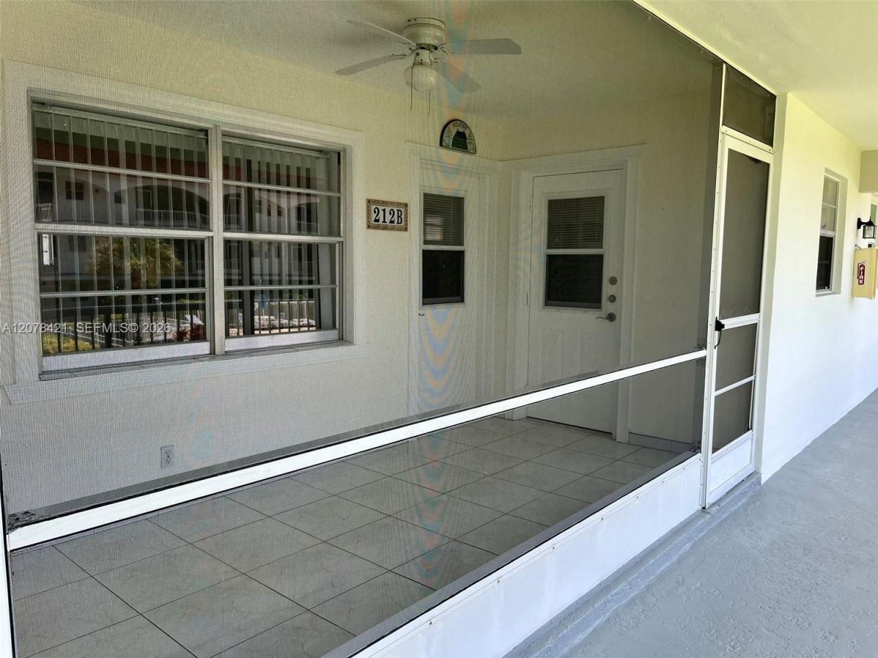 581 Blue Heron Dr , Unit 212-B, Hallandale Beach, FL 33009 Photo