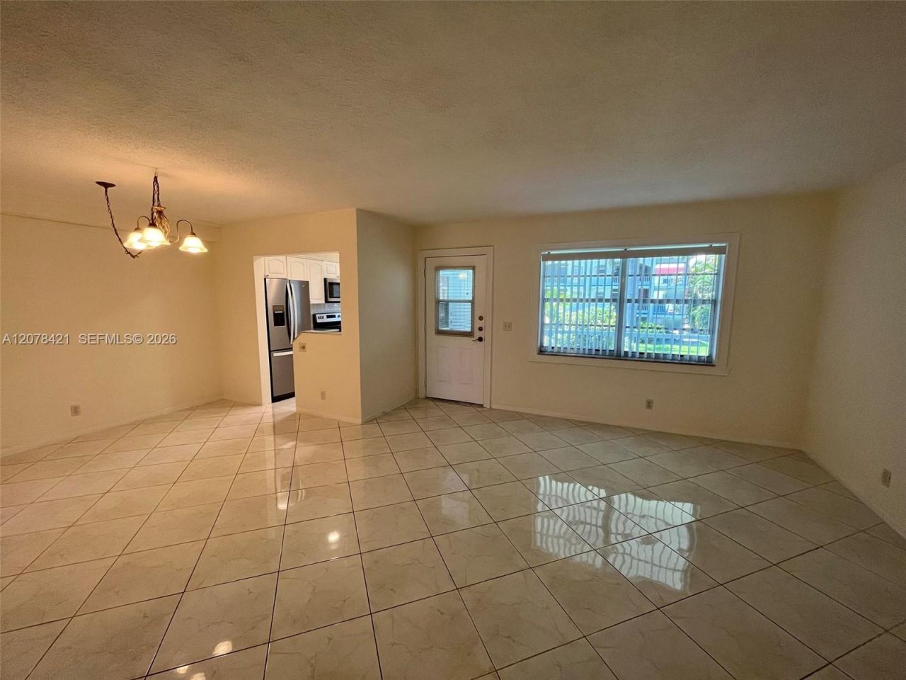 581 Blue Heron Dr , Unit 212-B, Hallandale Beach, FL 33009 Photo
