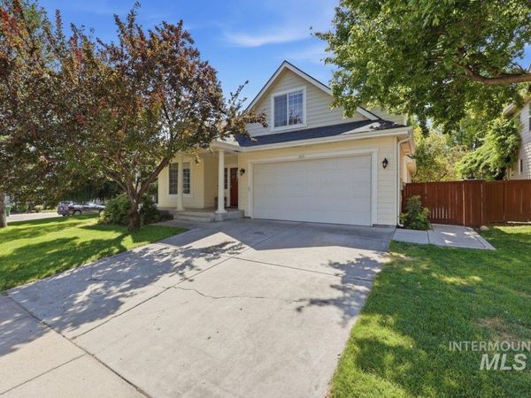 1923 E Pratt St, Meridian, ID 83642