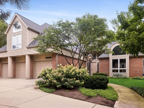 1208 Fox Trail Court , Naperville, IL 60540