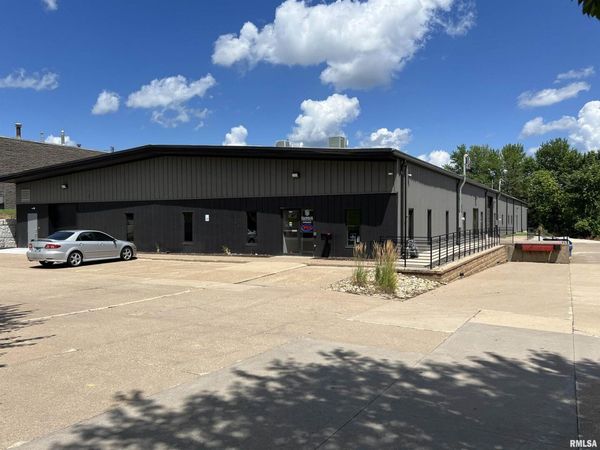 3805 MISSISSIPPI Avenue , Unit 1-2-3, Davenport, IA 52807