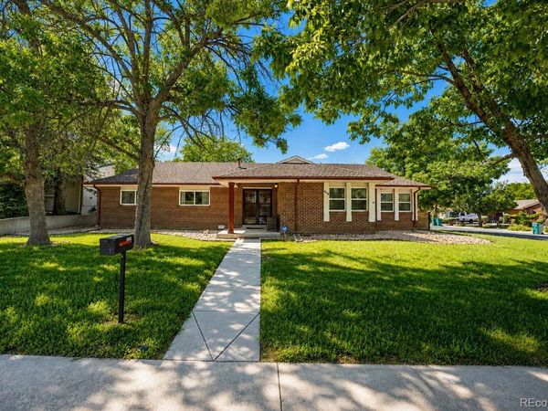 205 S Tucson Circle, Aurora, CO 80012
