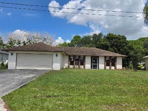 349 SW DE GOUVEA Terrace, Port St. Lucie, FL 34984