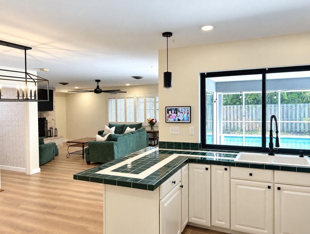 560 S Lake Dasha Drive, Plantation, FL 33324 Photo