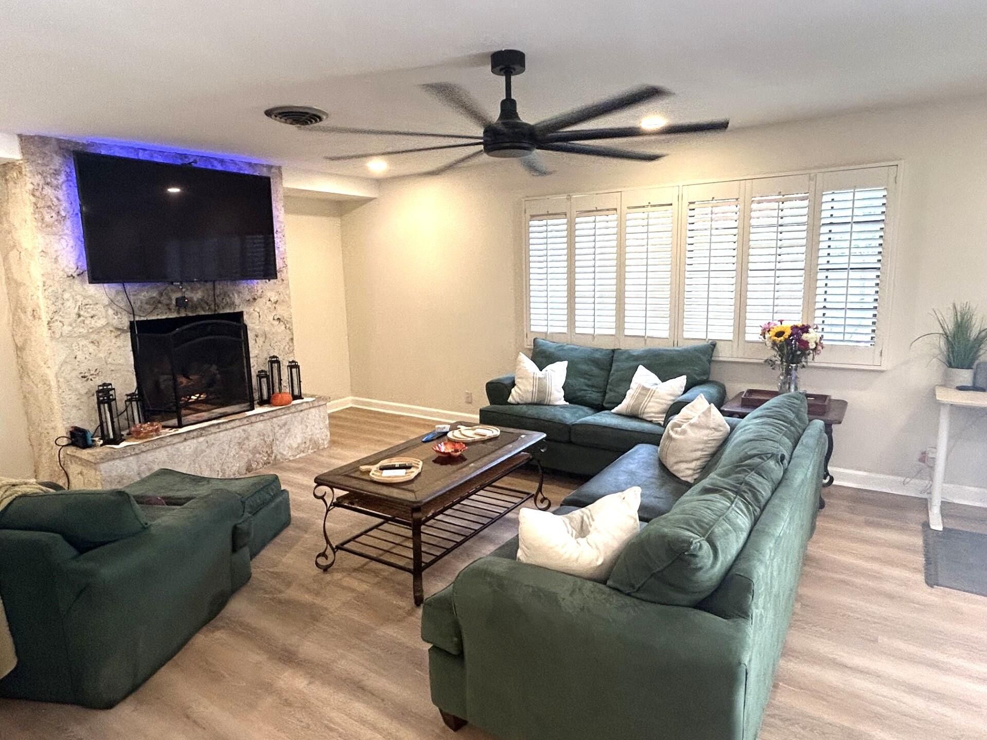 560 S Lake Dasha Drive, Plantation, FL 33324 Photo