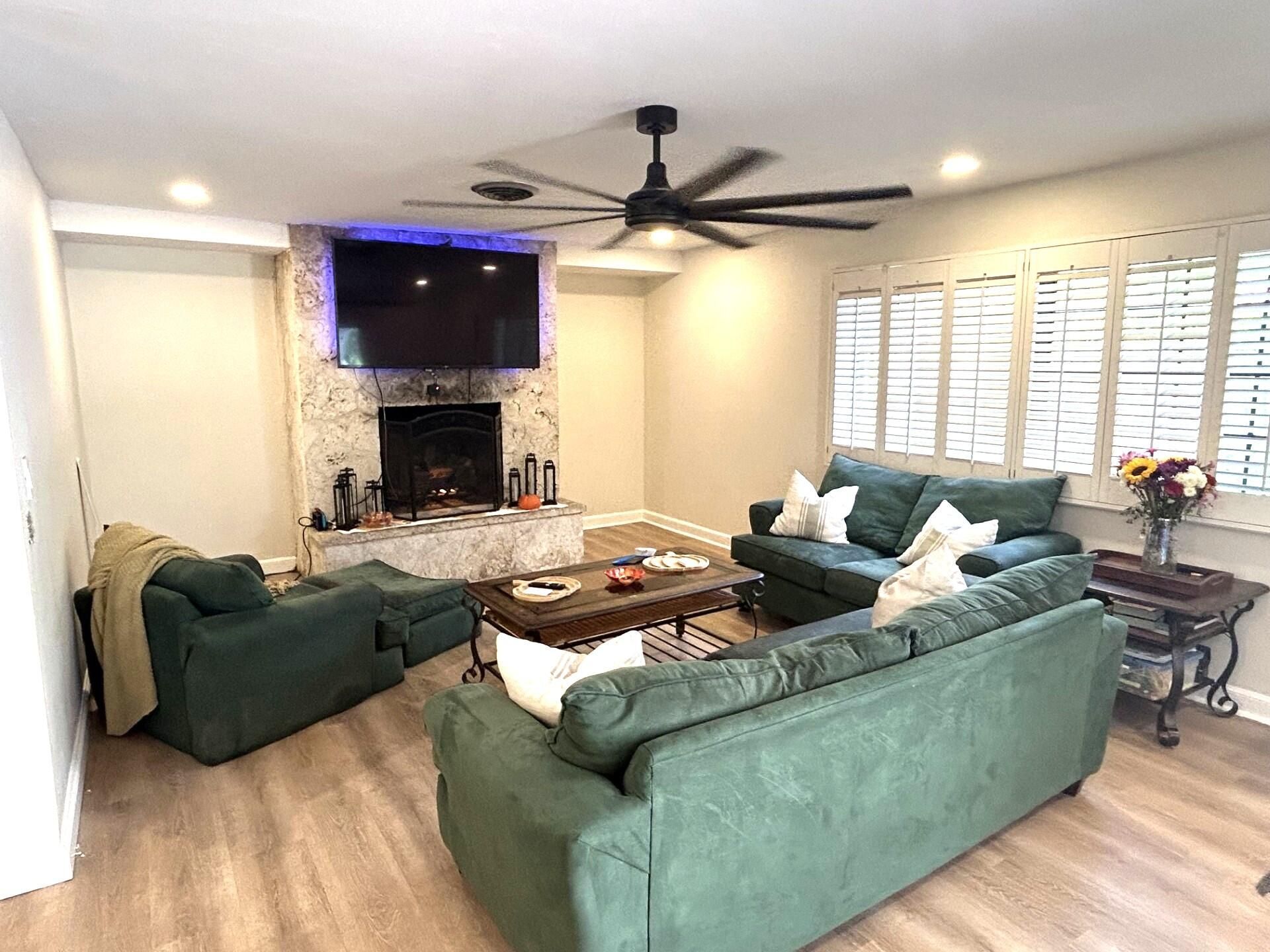 560 S Lake Dasha Drive, Plantation, FL 33324 Photo