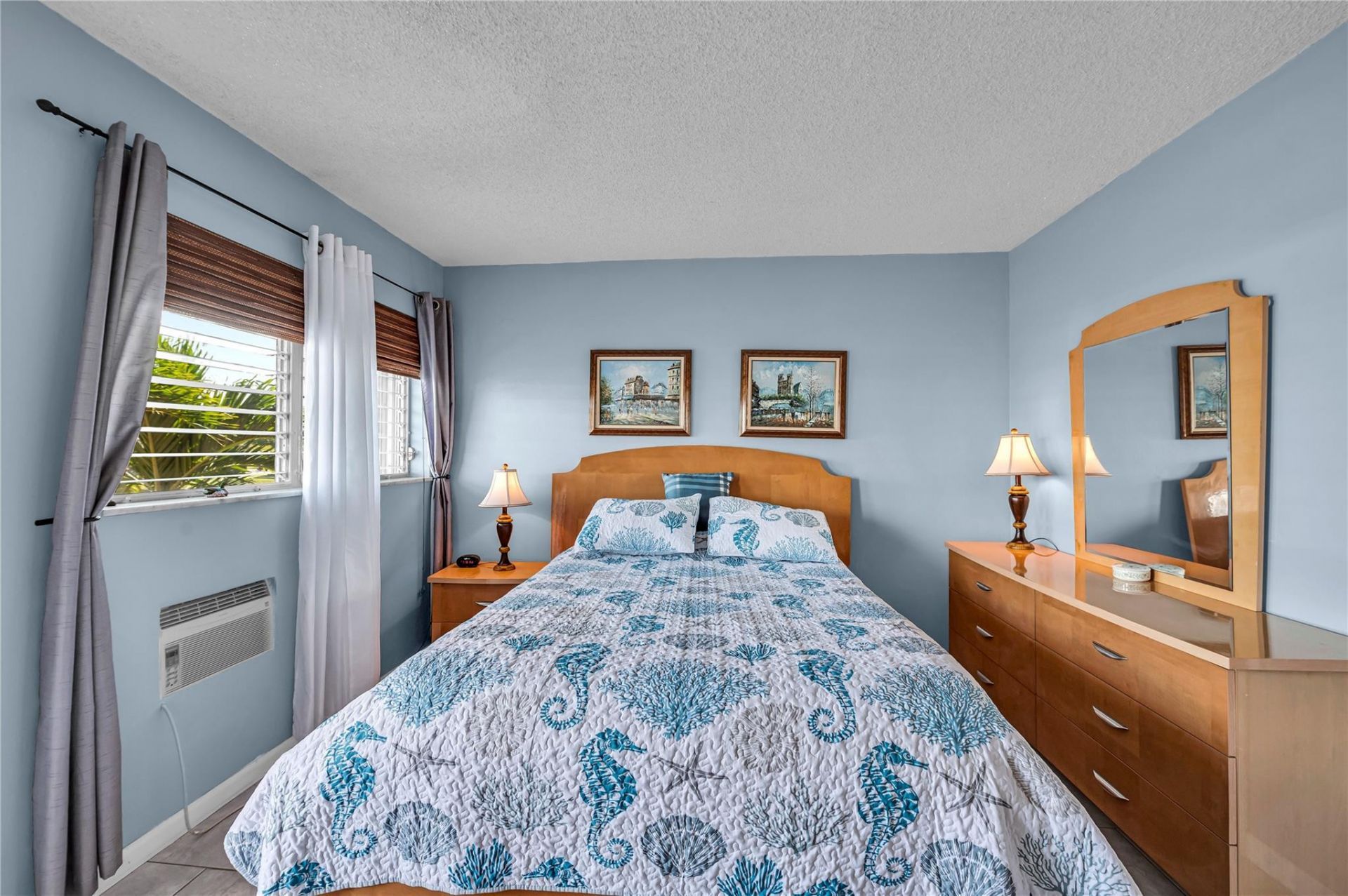 925 SW 11th Avenue, Unit j17, Hallandale Beach, FL 33009 Photo
