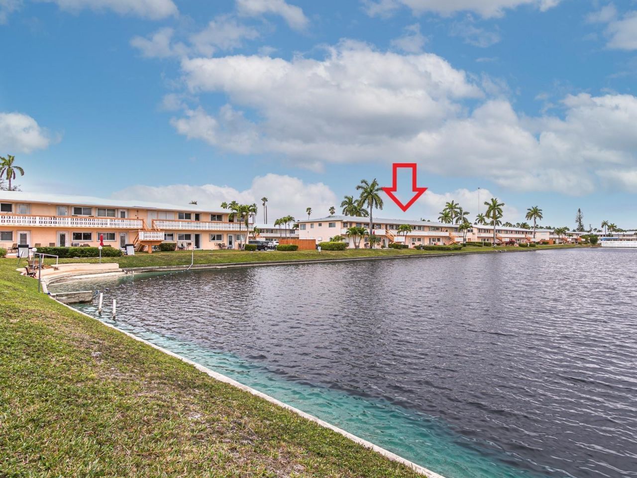 925 SW 11th Avenue, Unit j17, Hallandale Beach, FL 33009 Photo