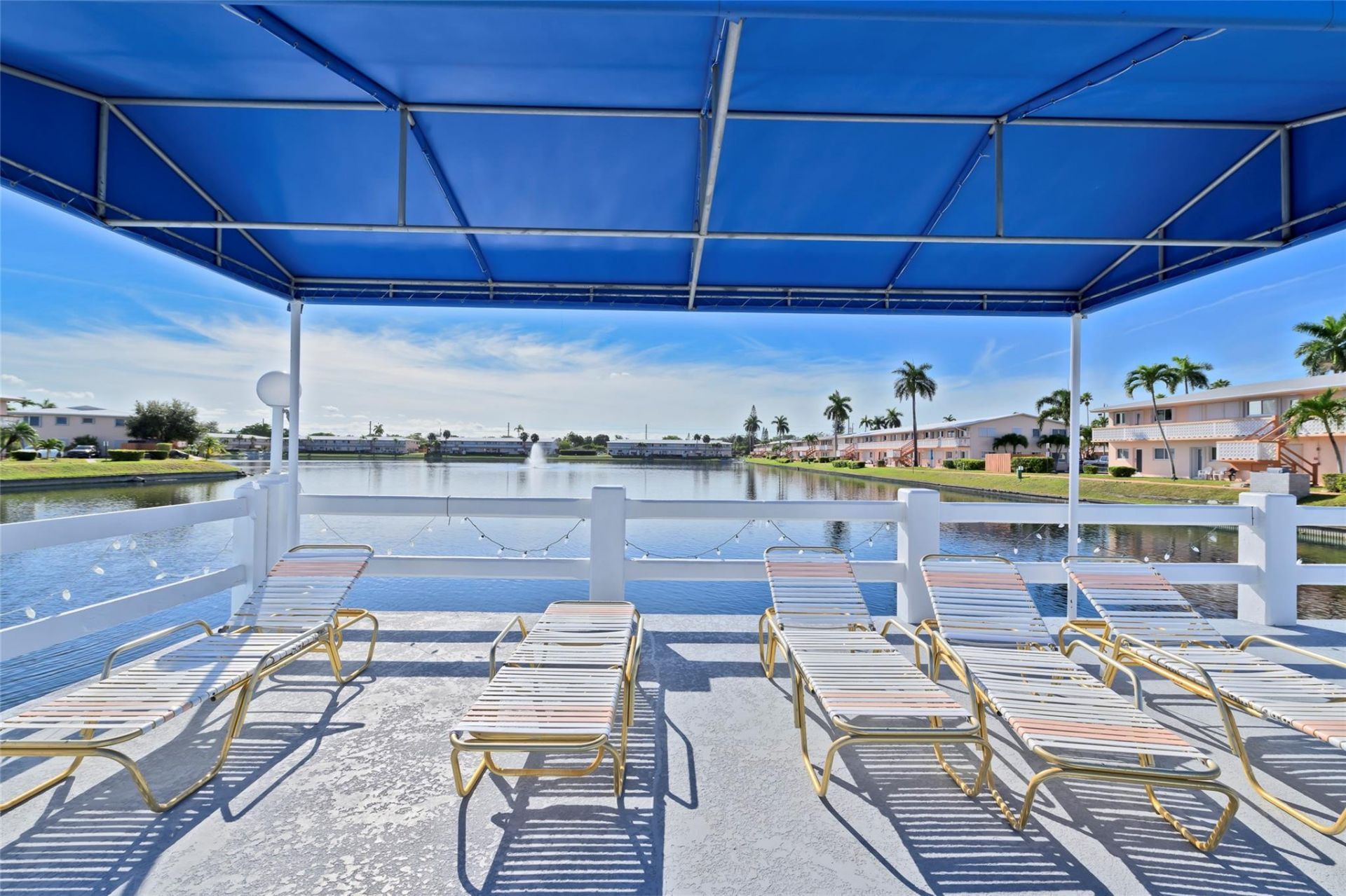 925 SW 11th Avenue, Unit j17, Hallandale Beach, FL 33009 Photo