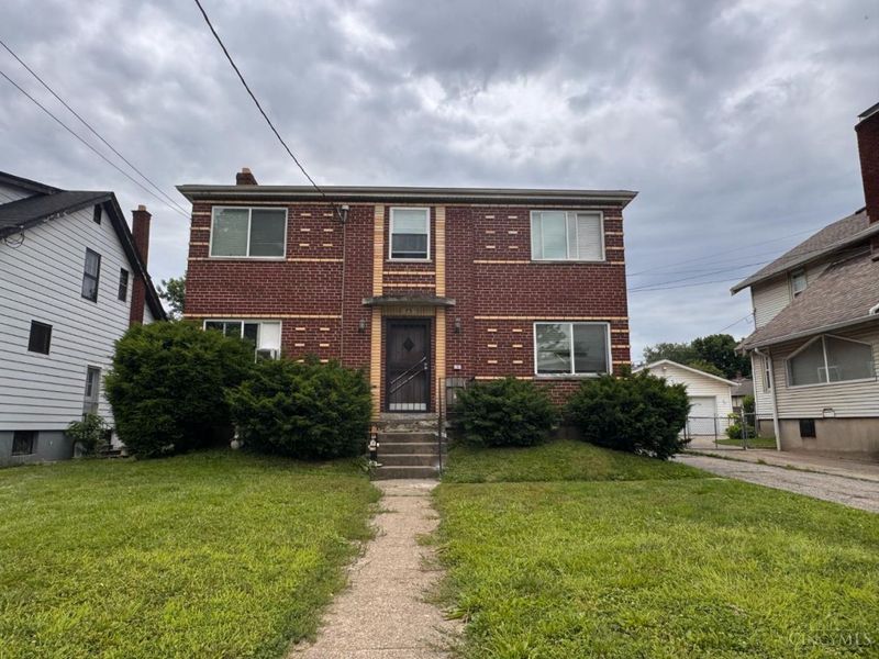 75 E Galbraith Road, Cincinnati, OH 45216 Photo 2