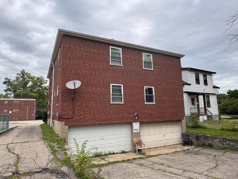 75 E Galbraith Road, Cincinnati, OH 45216 Photo 4