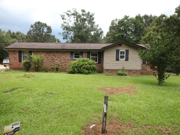 201 County Road 255, Iuka, MS 38852