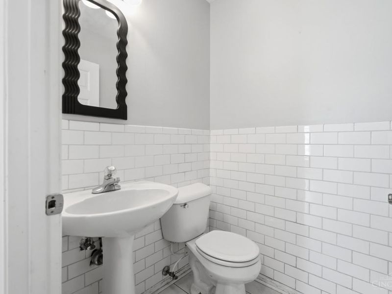 2580 Riverside Drive, Cincinnati, OH 45202 Photo 21