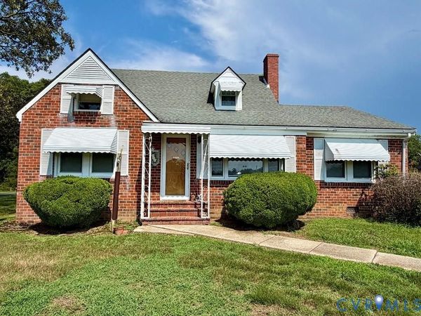 2392 Hampton Hall Road , Callao, VA 22435