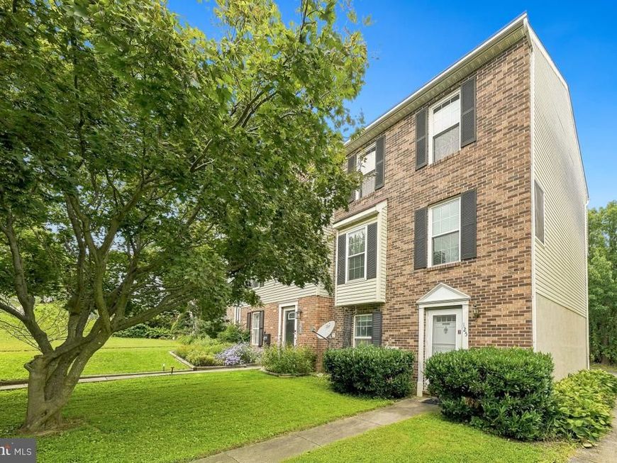 125 N Towne Court, Mount Airy, MD 21771 Main Photo