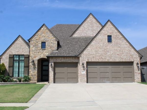 8720 S Quanah Avenue , Tulsa, OK 74132