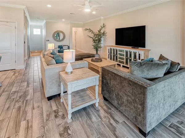 6960 Avalon CIR , Unit 807, NAPLES, FL 34112