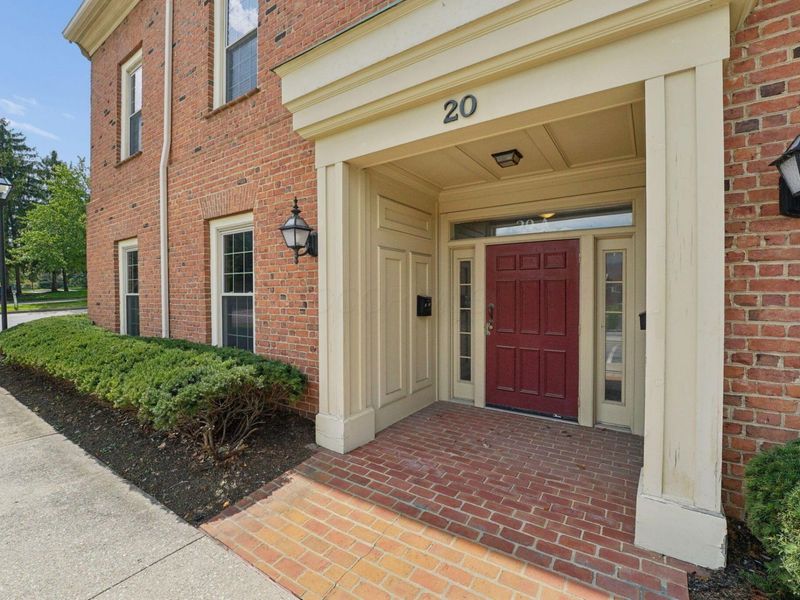 20 Northwoods Boulevard, Unit 20A, Columbus, OH 43235 Photo 4
