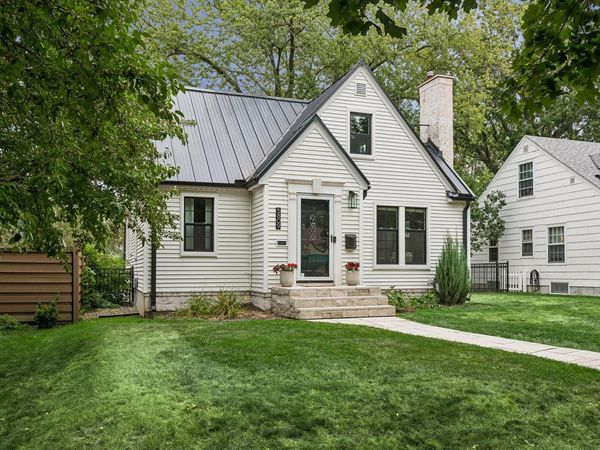 5809 10th Avenue S, Minneapolis, MN 55417