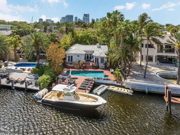 124 S GORDON Road, Fort Lauderdale, FL 33301