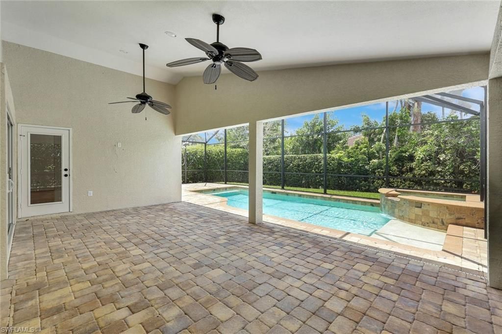 7052 Timberland Cir, Naples, FL 34109 Photo