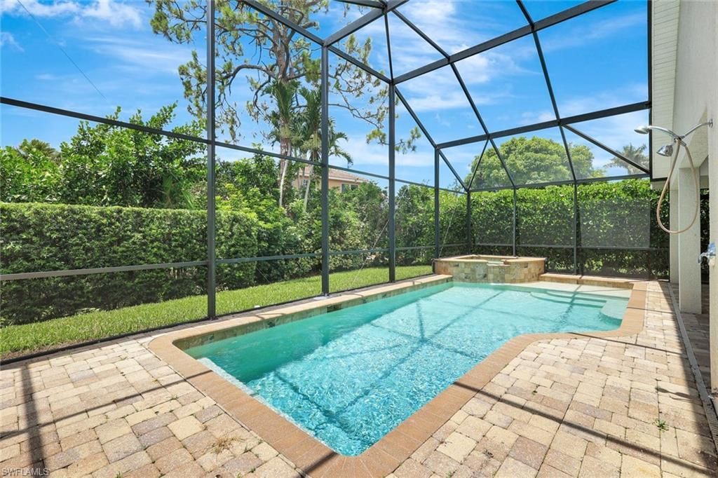 7052 Timberland Cir, Naples, FL 34109 Photo