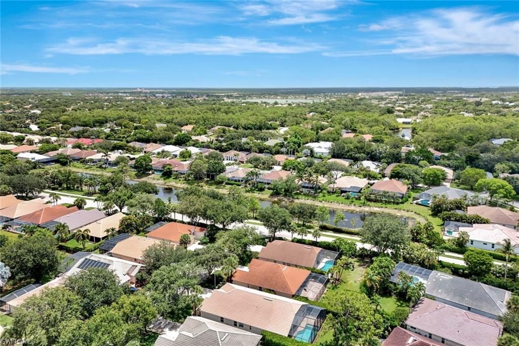 7052 Timberland Cir, Naples, FL 34109 Photo