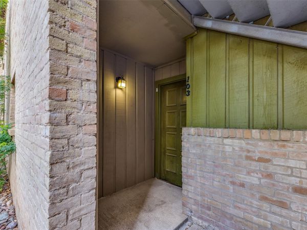 620 S 1st ST, Unit 103, Austin, TX 78704