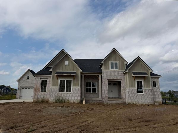6776 Woodedge Lane, Hilliard, OH 43026