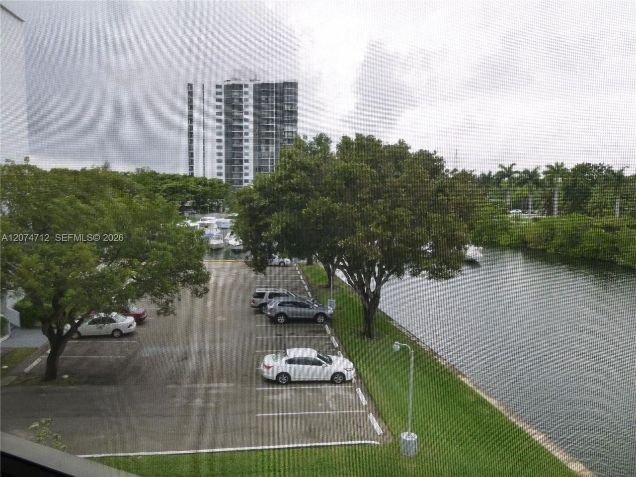 3401 N Country Club Dr , Unit EI403, Aventura, FL 33180 Photo