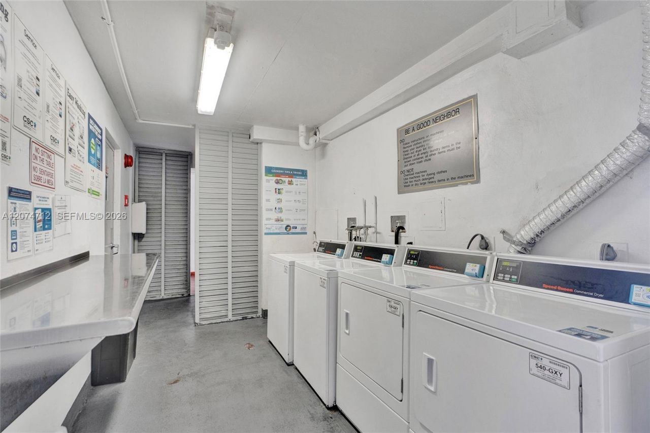 3401 N Country Club Dr , Unit EI403, Aventura, FL 33180 Photo
