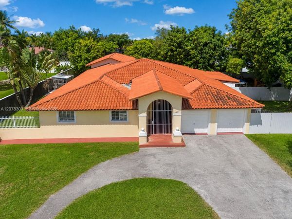6450 SW 102nd Ave , Miami, FL 33173