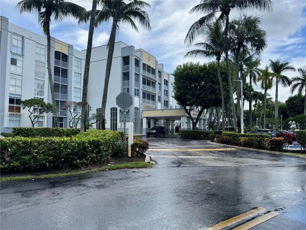 9725 NW 52nd St, Unit 109, Doral, FL 33178