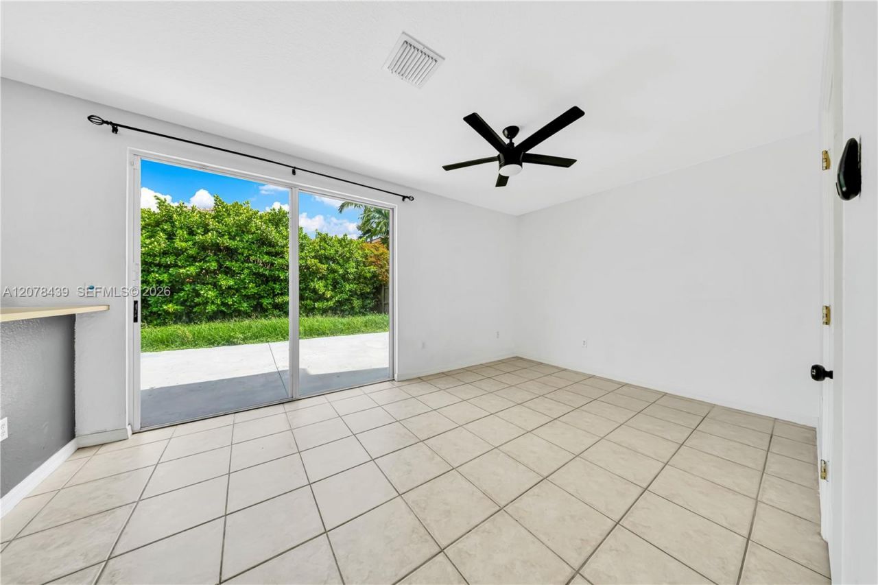2019 SE 13th St, Homestead, FL 33035 Photo