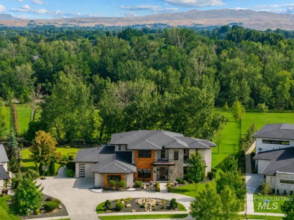 573 S Brentbrook Lane, Eagle, ID 83616