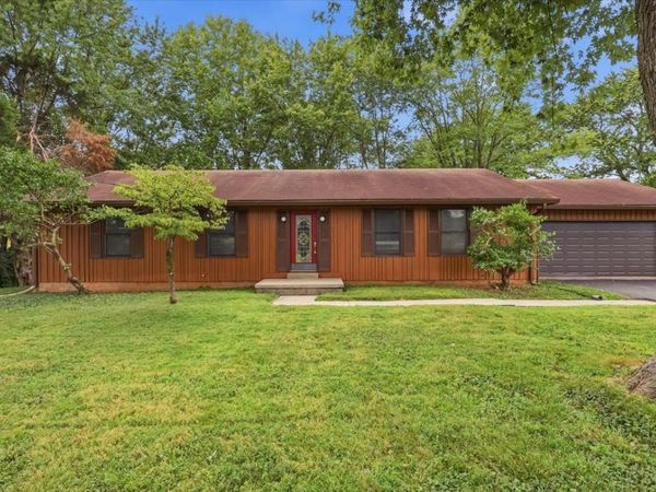 3215 Smallhouse Road , Bowling Green, KY 42104