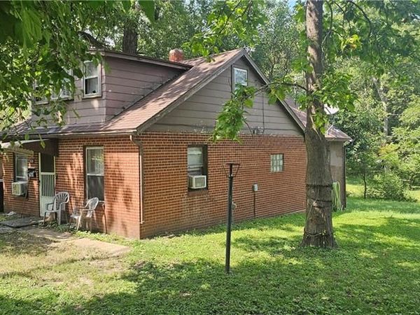 608 E Hereford Avenue, Independence, MO 64055