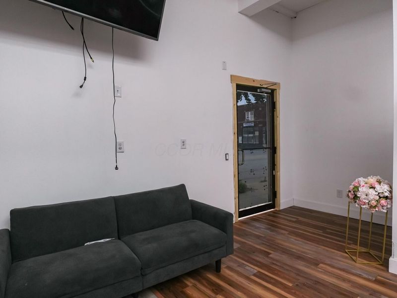 2390 W Broad Street , Columbus, OH 43204 Photo 6