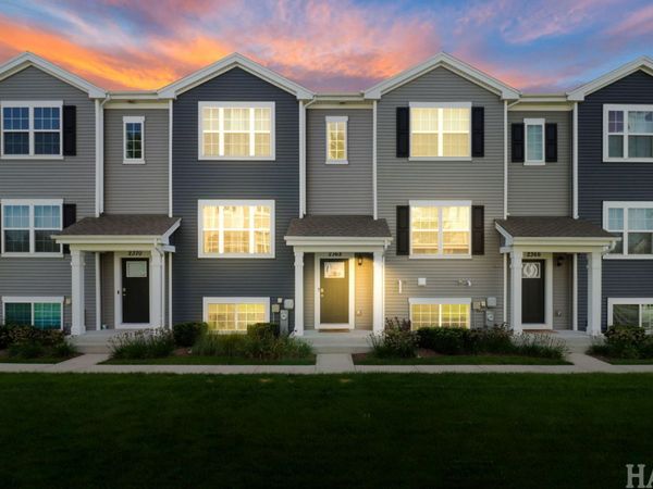 2368 Alison Avenue , Pingree Grove, IL 60140