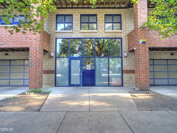 2251 W St Paul Avenue, Unit 3C, Chicago, IL 60647