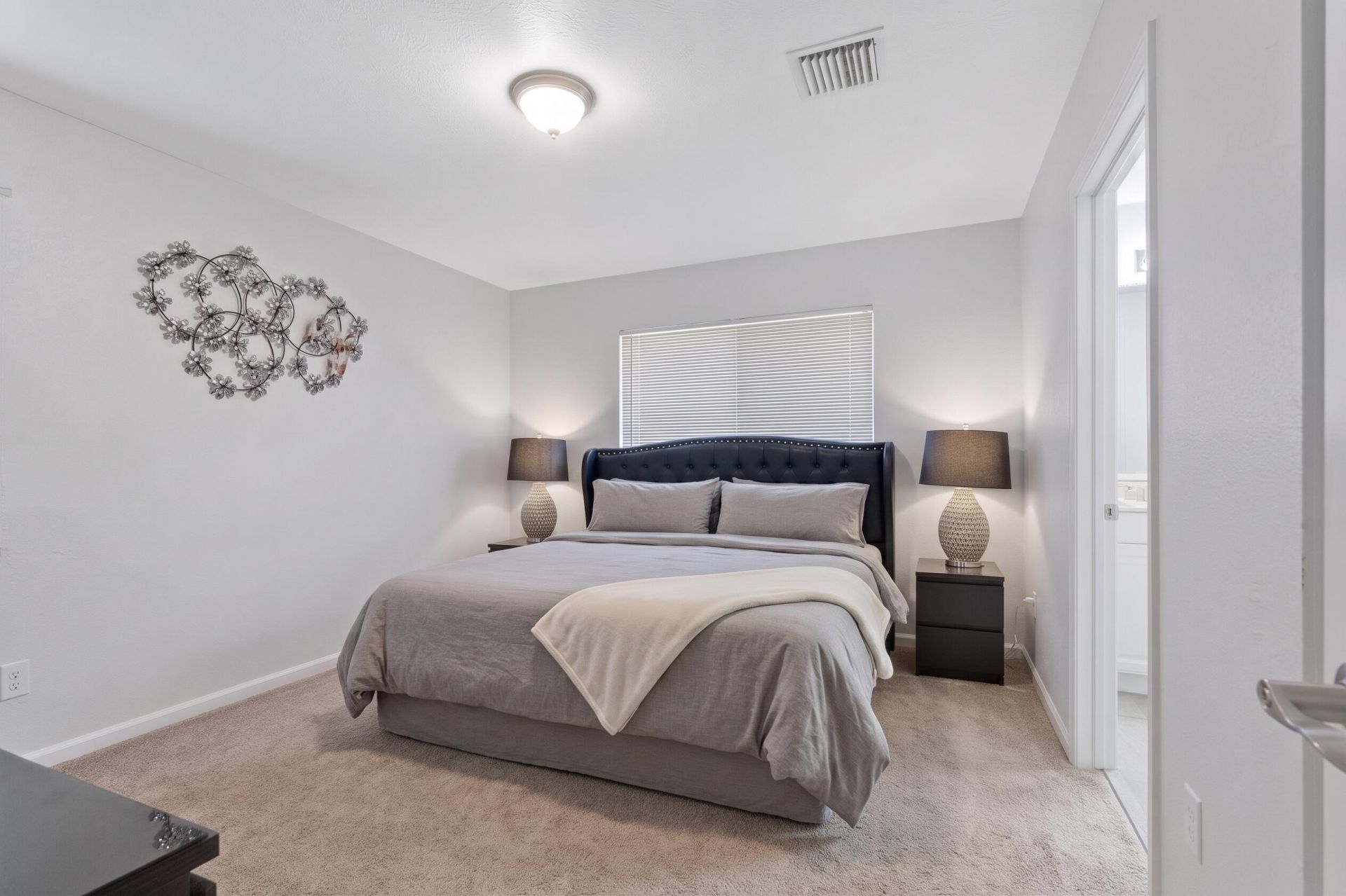 2022 Island Drive, Riviera Beach, FL 33404 Photo