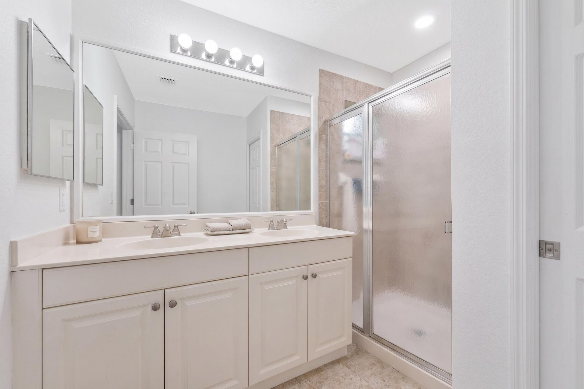 2022 Island Drive, Riviera Beach, FL 33404 Photo
