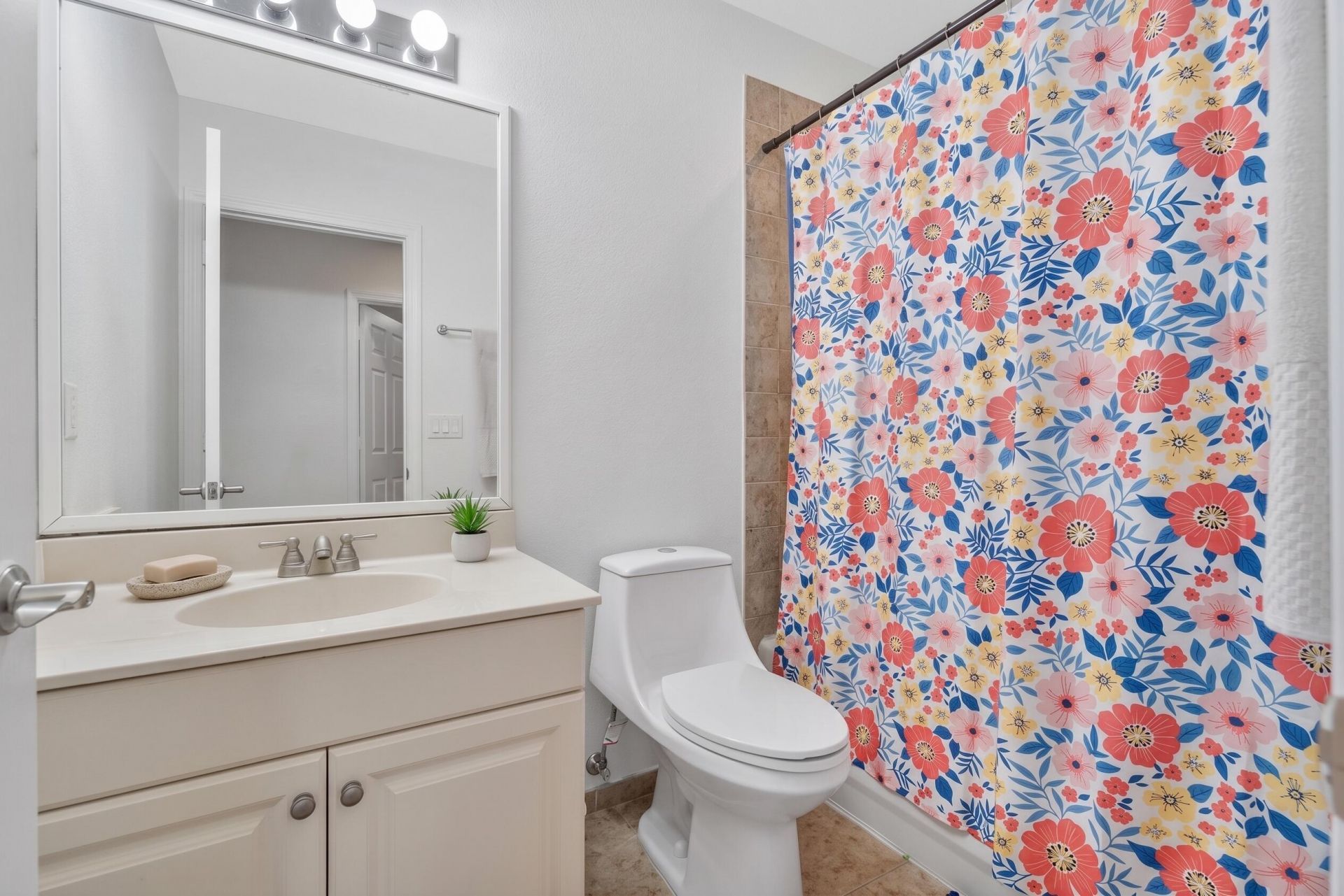 2022 Island Drive, Riviera Beach, FL 33404 Photo